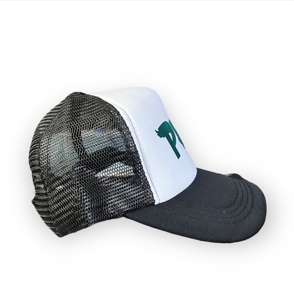 One PHLY trucker (It’s a Philly thing) - Picture 3 of 4